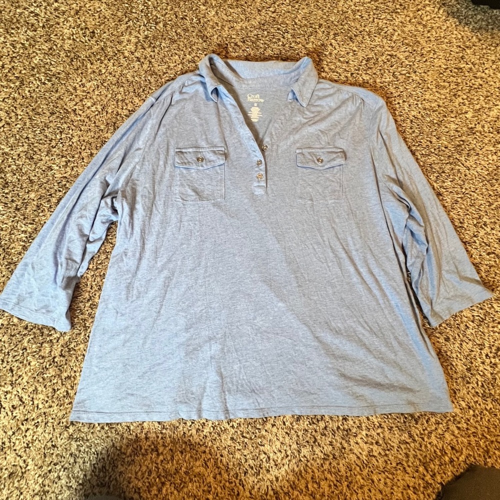 Croft & Barrow Womens Plus 1X Light Blue Henley 3/4 Sleeve Collared Top Shirt‎
